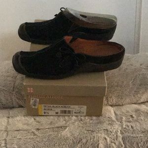 Nubuck leather slip-on clog mules